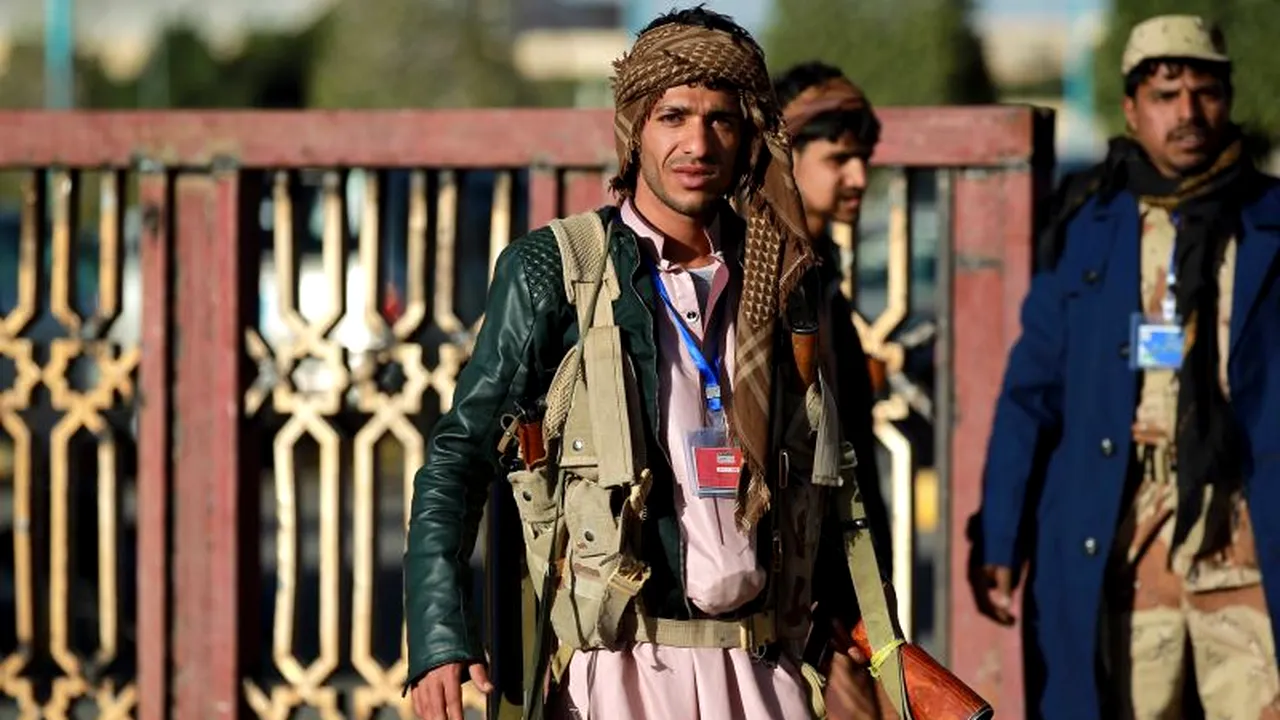 Rebelii din Yemen au au dizolvat Parlamentul și au anunțat înființarea unui Consiliu Prezidențial