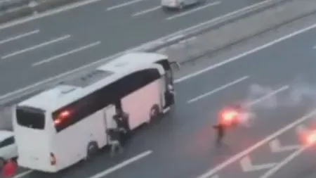 SCENE INCREDIBILE după ce suporterii au oprit forțat autocarul echipei. Ce au făcut când au ajuns față în față cu fotbaliștii. „Este RUȘINOS