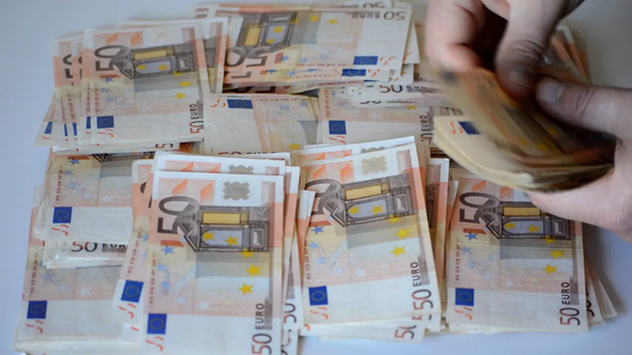 Eugen Teodorovici: Afirmațiile că sumele de peste 2.000 euro nejustificate și trimise de diaspora ar urma să fie confiscate reprezintă o minciună
