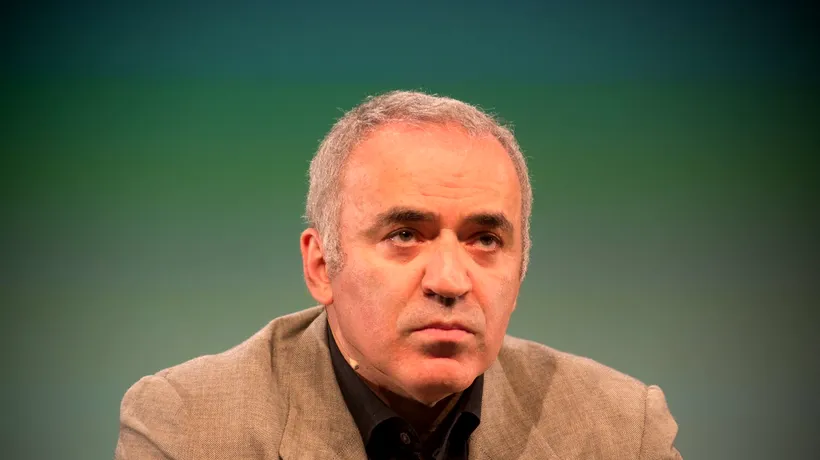 Garry Kasparov acuză o posibilă înțelegere între SUA și Rusia: „Puteți să-i spuneți teorie a conspirației, dar de ce nu fac tot posibilul pentru a apăra Ucraina?”