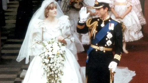 O felie din tortul servit la nunta prințesei Diana, vândută la licitație cu 1.375 de dolari