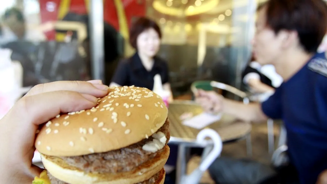 Câte ore trebuie să muncească angajații din diferite țări ai McDonald's pentru a-și putea cumpăra un Big Mac