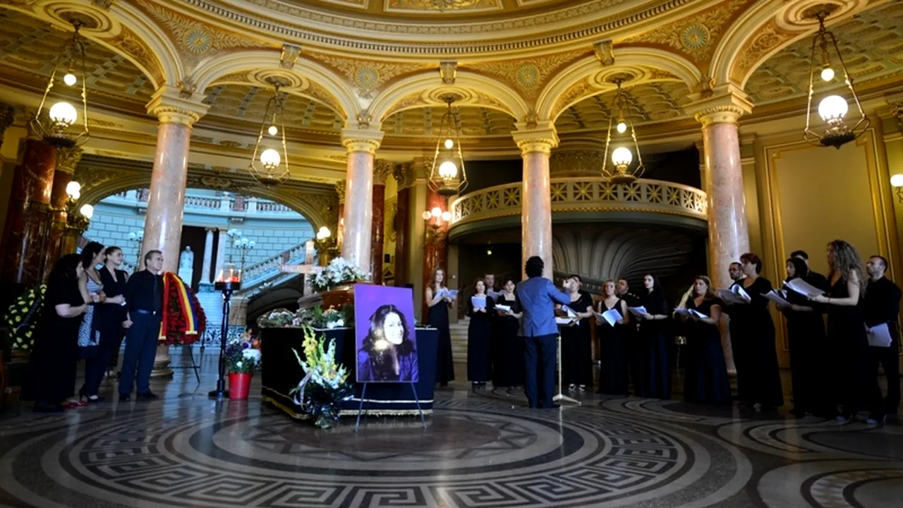 Angela Gheorghiu i-a adus un ultim omagiu Mihaelei Ursuleasa, cu un concert al corului Accoustic