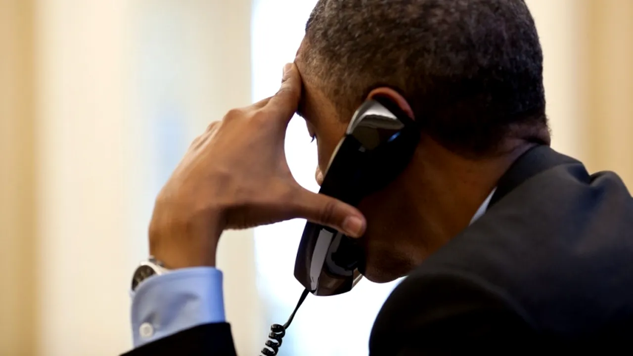 The Independent: Barack Obama le cere liderilor europeni să țină Grecia în zona euro până după alegerile din SUA