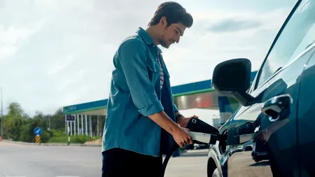 OMV a finalizat achiziția celei mai extinse rețele de mobilitate electrică din România. Câte stații vrea să aibă până la finalul anului