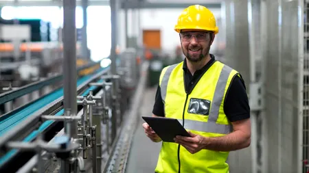 Muncitorii ROMÂNI, la mare căutare pentru o companie sud-coreeană care dezvoltă un proiect inovator la Cernavodă. Salariul este de 2.000 de euro lunar