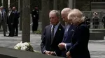 Regele Charles și regina Camilla au adus un omagiu victimelor atentatului din 11 septembrie. Ce mesaj a lăsat monarhul alături de buchetul de flori
