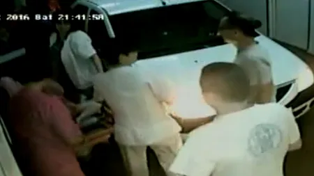 O gălățeancă a născut pe bancheta din spate a unui taxi
