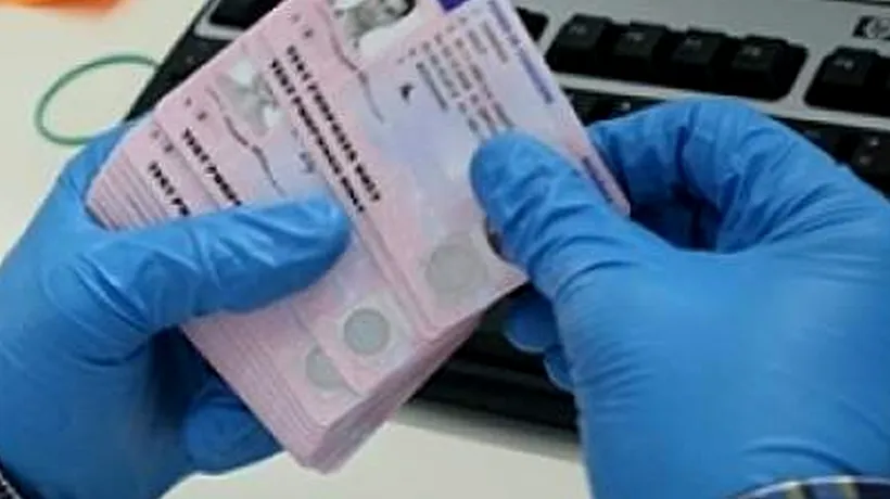 O tânără din Argeș s-a dus să își schimbe permisul de conducere fals. Ce a primit în schimb
