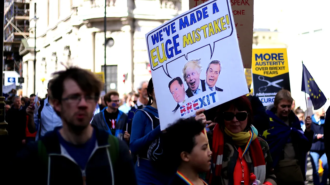 UE avertizează că nu va exista niciun acord comercial cu Marea Britanie înaintea Brexit: 