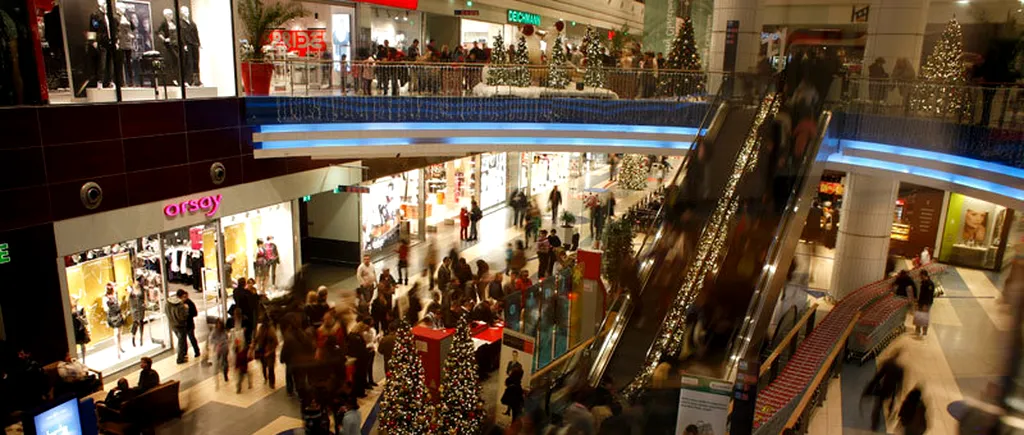 Primul retailer important care își închide magazinele din mallurile mari din România