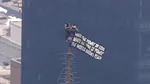 Cerere în căsătorie inedită la 443 de metri înălțime. Doi îndrăgostiți ruși, arestați după ce au urcat ilegal pe Empire State Building