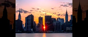 FOTO | „Manhattanhenge”. Fenomen unic în New York. Momentul în care Soarele se aliniază perfect cu străzile la apus