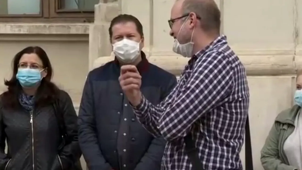 PROTEST. Angajați revoltați la Ministerul Dezvoltării: O parte din aceștia acuză că au fost concediați de pe o zi pe alta. Explicațiile ministrului