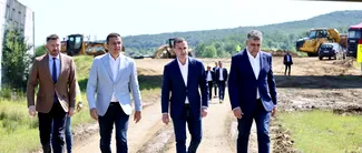 Sorin Grindeanu: Săptămâna viitoare semnăm contractul pentru VIADUCTELE de pe Autostrada Transilvannia / Marcel Ciolacu: A fost politică foarte bună
