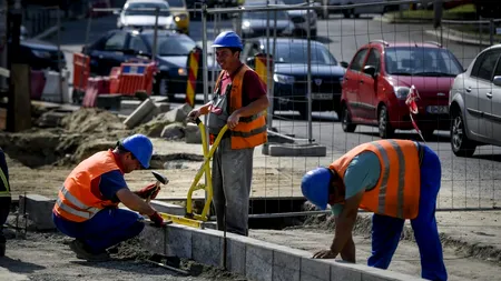 Companiile din domeniul construcțiilor fac angajări. La ce salarii pot ajunge muncitorii