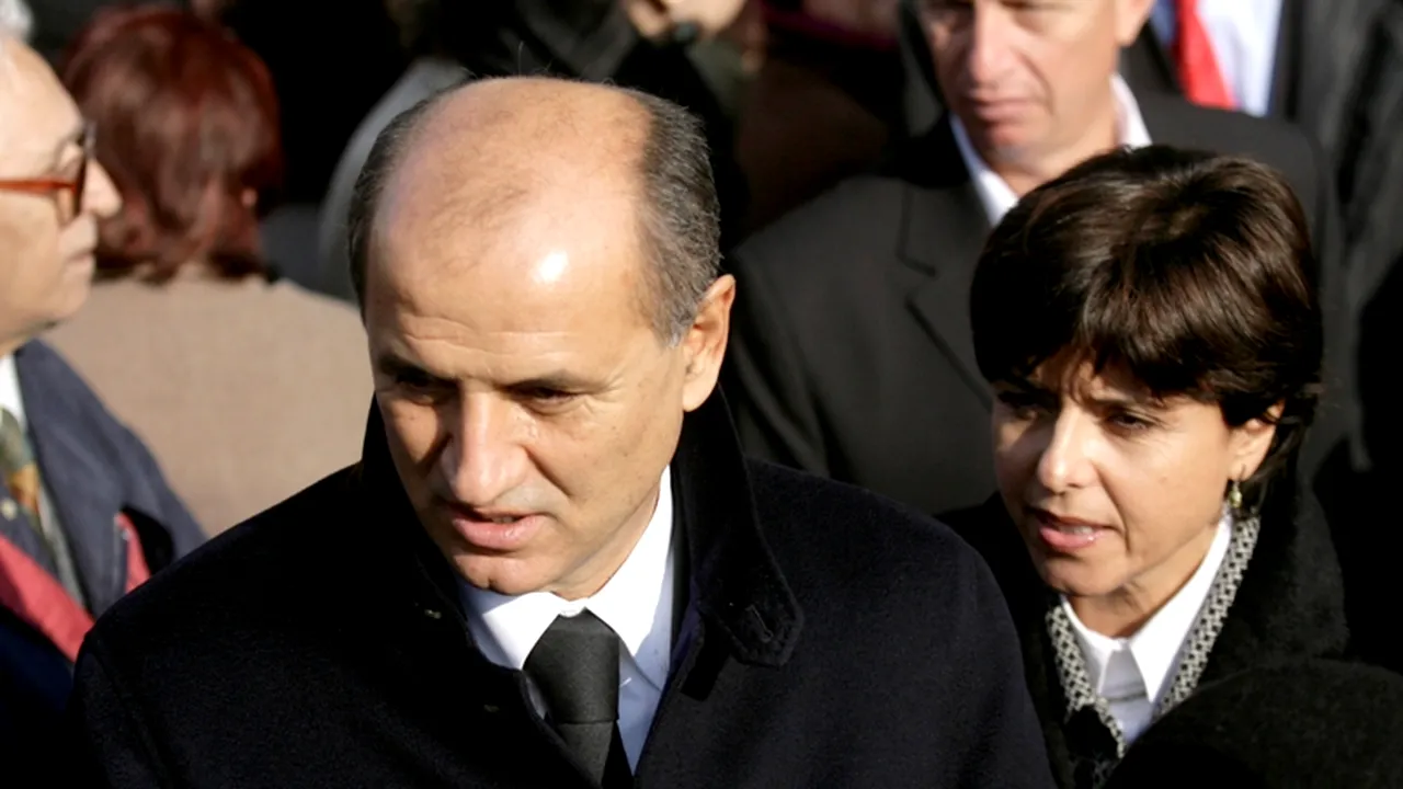 Cum aduce familia Copos străinii pe litoral. 