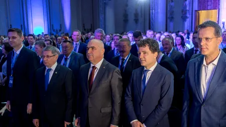 Liberalii îl votează pe Ilie Bolojan pentru funcția de PREȘEDINTE / NICUȘOR DAN, la Congresul PNL: E un partid care m-a invitat și am venit