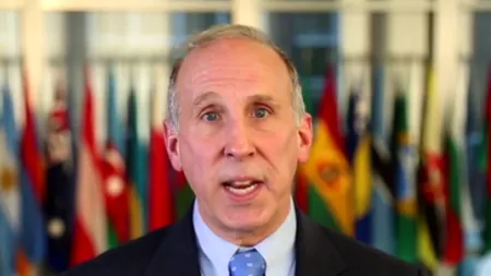 Ambasadorul SUA la Chișinău își toarnă cenușă în cap: ''Respect unioniștii''