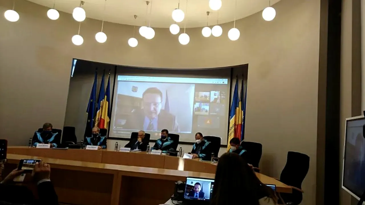 Profesorul Edward N. Luttwak a primit titlul de Doctor Honoris Causa al Universităţii de Vest din Timişoara