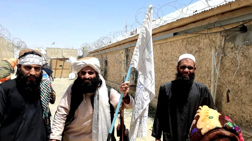 Talibanii au anunțat un guvern interimar la Kabul 
