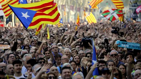Peste 45.000 de oameni au manifestat la Bruxelles pentru independența Cataloniei
