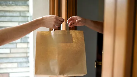 Frauda prin care un bărbat a beneficiat de peste 1.000 de mese gratuite timp de 2 ani. „Nu m-am putut opri”