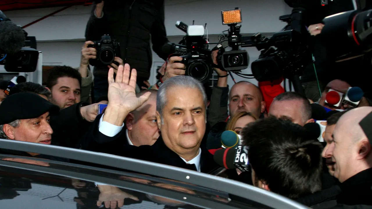 MOTIVAREA eliberării lui Adrian Năstase. Cum erau să-l țină în închisoare articolele de pe blog pe fostul premier