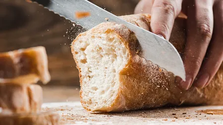 Dieta cu PÂINE, pe zile. Ce trebuie să mănânci la micul-dejun, prânz și cină ca să slăbești 5 kilograme într-o săptămână