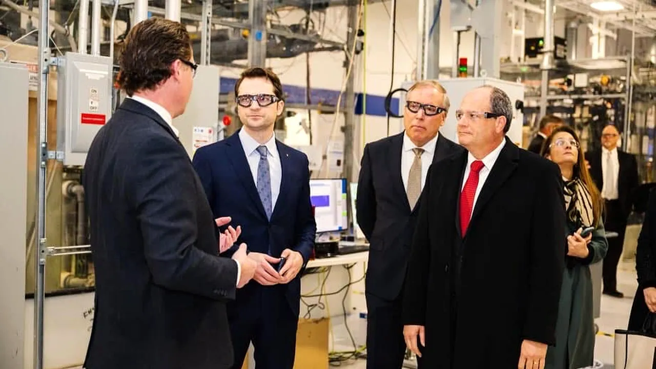 Sebastian Burduja, scrisoare de intenție importantă semnată cu Lockheed Martin în SUA, pentru producția bateriilor de ultimă generație în România