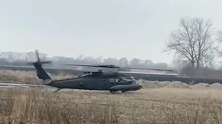 Tabără militară instalată în județul Botoșani. Convoiul a tranzitat miercuri seară județul Suceava