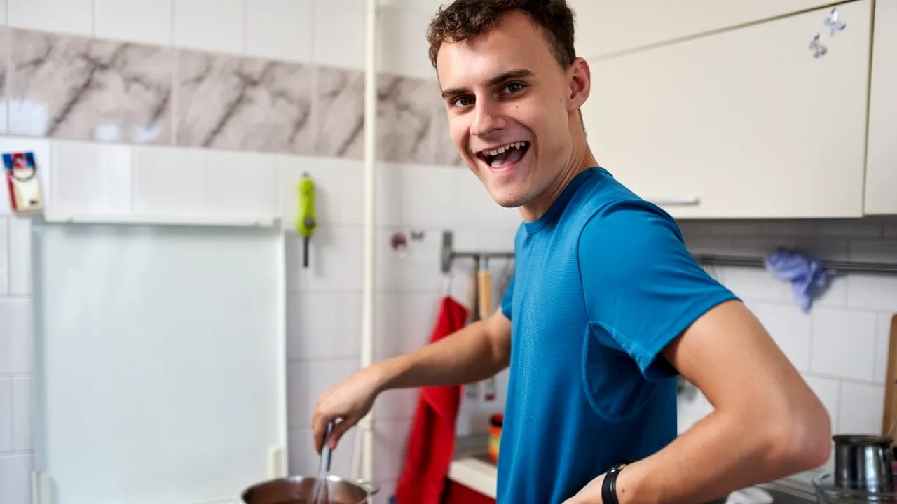 Gătitul, din ce în ce mai apetisant pentru tineri. Tot ei apreciază mai mult alimentele sănătoase