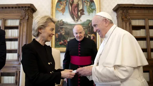 Șefa Comisiei Europene, Ursula von der Leyen, s-a întâlnit cu Papa Francisc la Vatican