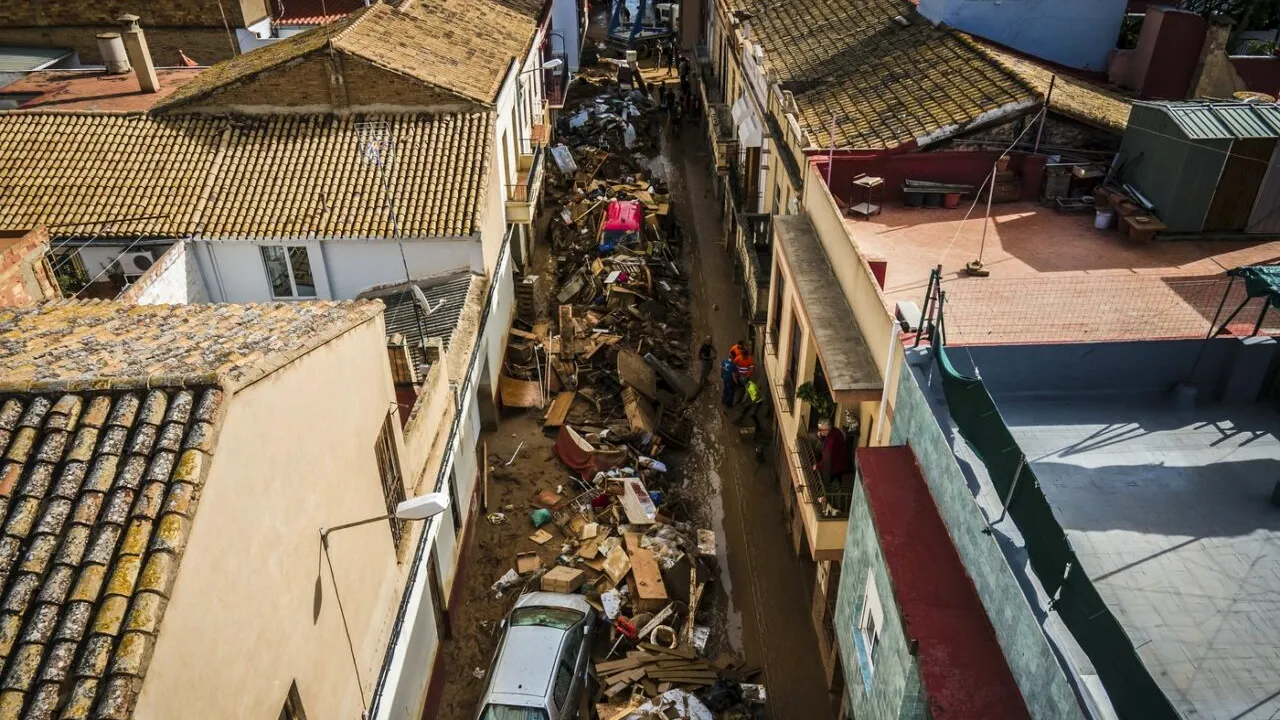 Inundații Spania. Un ROMÂN a fost salvat de un vecin de la ÎNEC: 