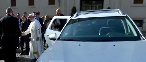 Primele imagini cu Papamobilul Papei Francisc pentru vizita în România. Vehiculul, conceput de Dacia și de SPP - FOTO, VIDEO