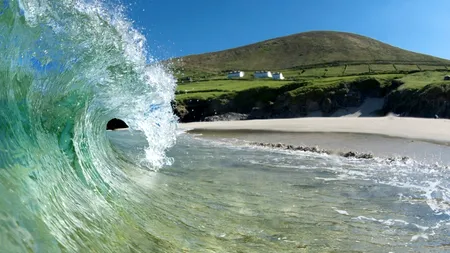 Două joburi inedite și „intense” pe o insulă pustie din Irlanda. Salariul, masa și cazarea, asigurate. Ce trebuie să facă noii angajați