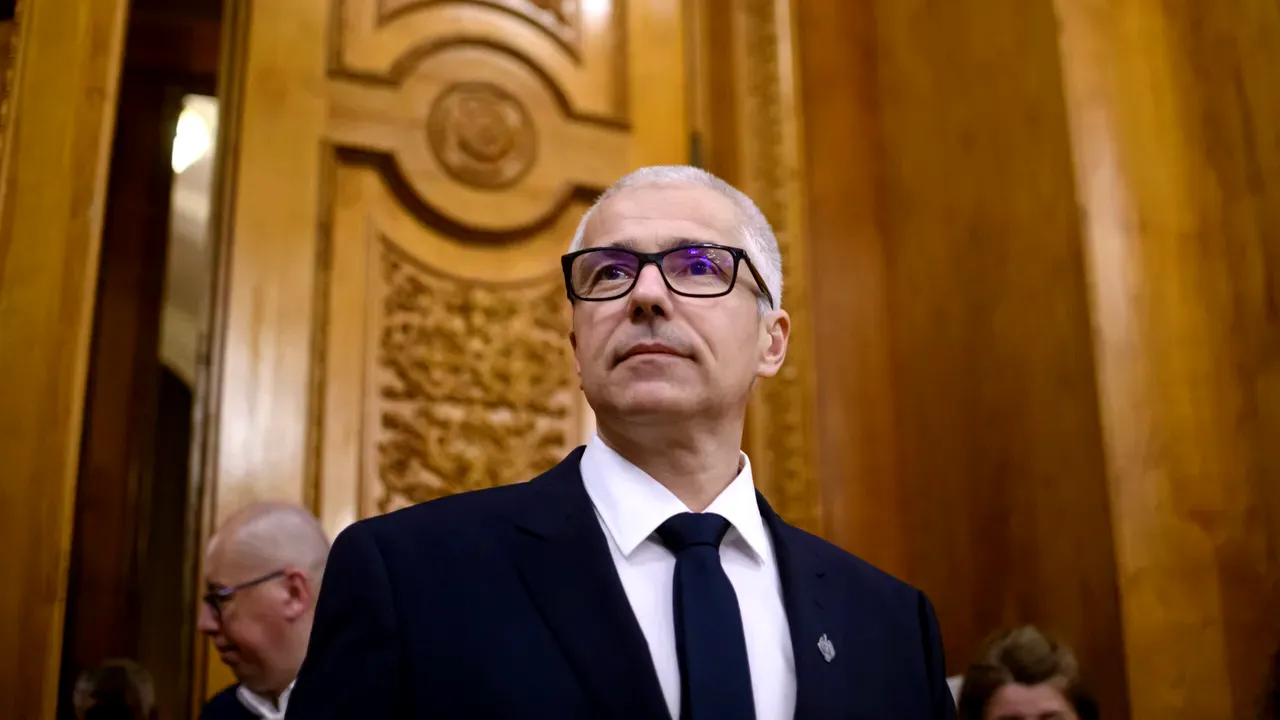 Teza de doctorat a ministrului Radu Marinescu va fi analizată de Comisia de Etică a Universității din Craiova, instituția unde a obținut titlul