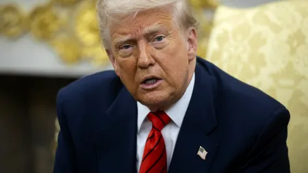 Statele Unite vor înceta BOMBARDAMENTELE asupra Yemenului /Trump afirmă că militanții huthi ”au capitulat”