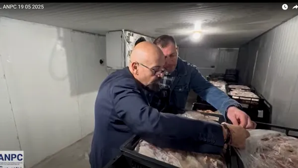 Shaorma cu de toate, la Bragadiru. O tonă și jumătate de carne, veche de un an, păstrată în condiții insalubre