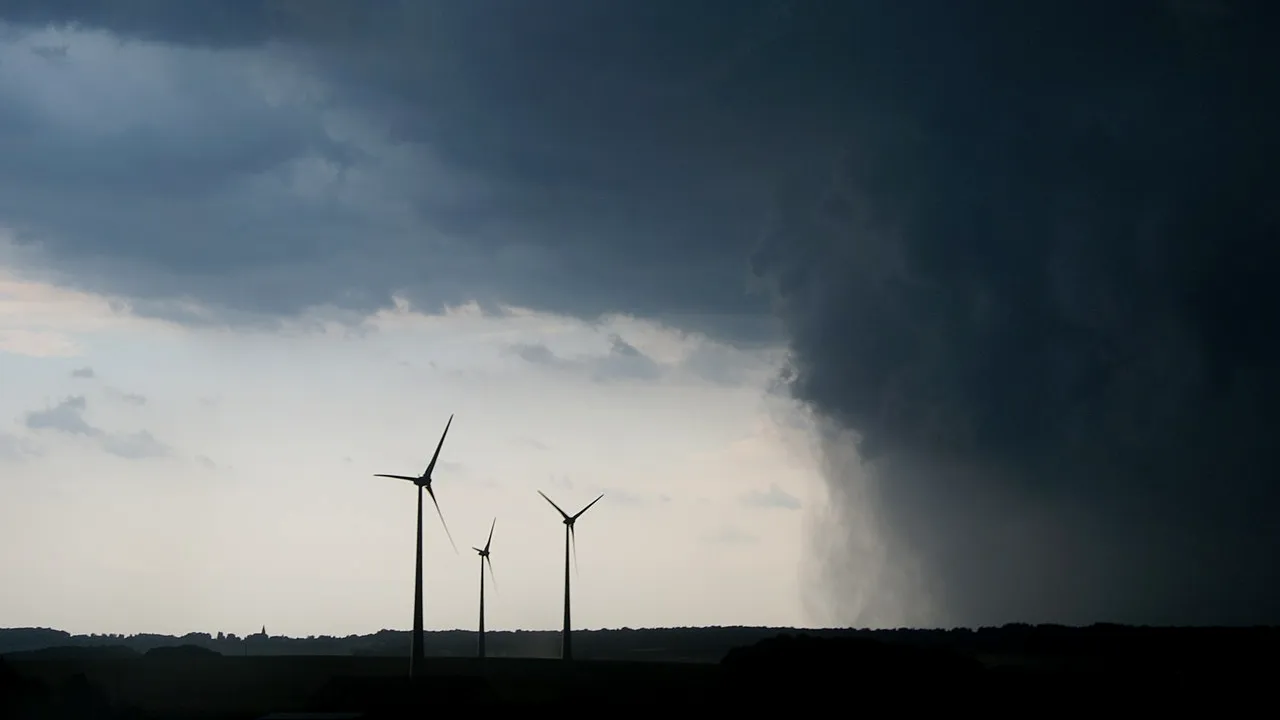 Cod galben de ninsori și vânt puternic. ANM anunță zonele unde iarna lovește în forță