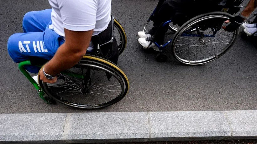 Strigătul de disperare al unui fost sportiv ajuns în scaunul cu rotile: Mi-a luat patru ore să ajung din Pantelimon la Universitate