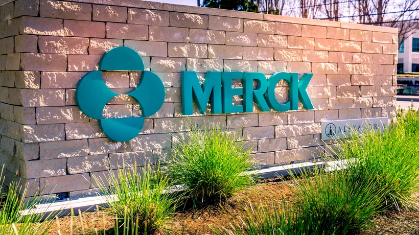 Merck, una dintre cele mai mari zece companii farmaceutice din lume, a anunţat că medicamentul său funcţionează împotriva noilor variante COVID