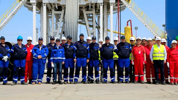 O nouă sondă a început exploarea pentru a găsi alte zăcăminte de GAZE la Caragele, la 5.100 metri adâncime. Sebastian Burduja: „Drill, Romgaz, drill”