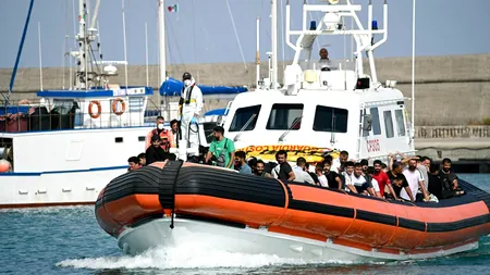 Italia luptă cu IMIGRAȚIA ilegală. Peste 3.000 de solicitări pentru permise de muncă au fost anulate