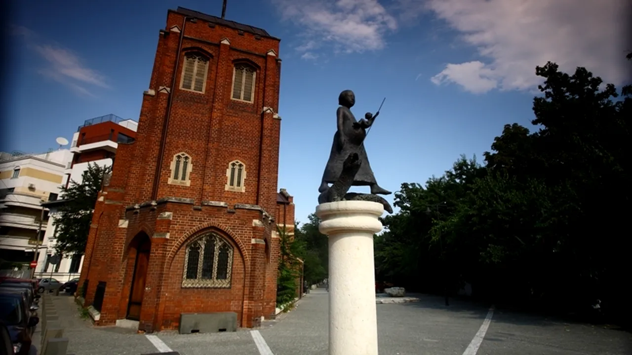 FOTO. Biserica anglicană din Grădina Icoanei își sărbătorește centenarul. Episcopul britanic John Flack va oficia slujba de duminică