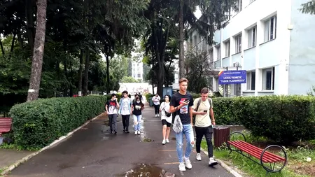 Bacalaureat 2021. Peste 85.000 de absolvenți de liceu dau examen la Matematică