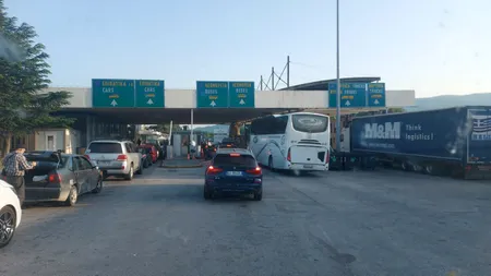 Sezonul estival se încheie! Iată problemele turiștilor: Se poate trece granița cu mâncare de acasă? ”Unii au impresia că dacă merg în Grecia sunt rude cu Onassis”