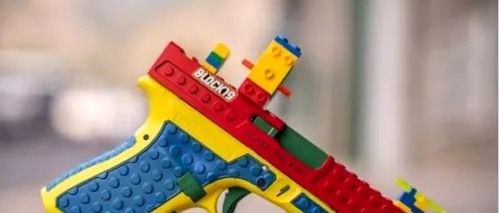 O companie din Statele Unite a produs un pistol real care seamănă cu o jucărie LEGO. Invenţia a adus un val de critici