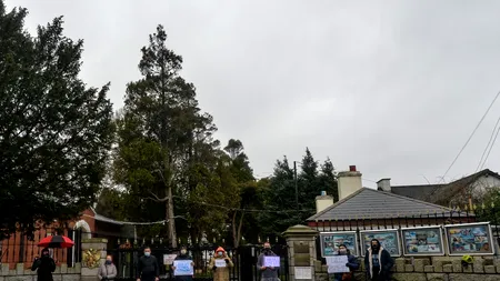 Ambasada Rusiei în Irlanda caută cu disperare combustibil, după ce niciun distribuitor nu e de acord să le livreze. Diplomații au rămas fără apă caldă și căldură