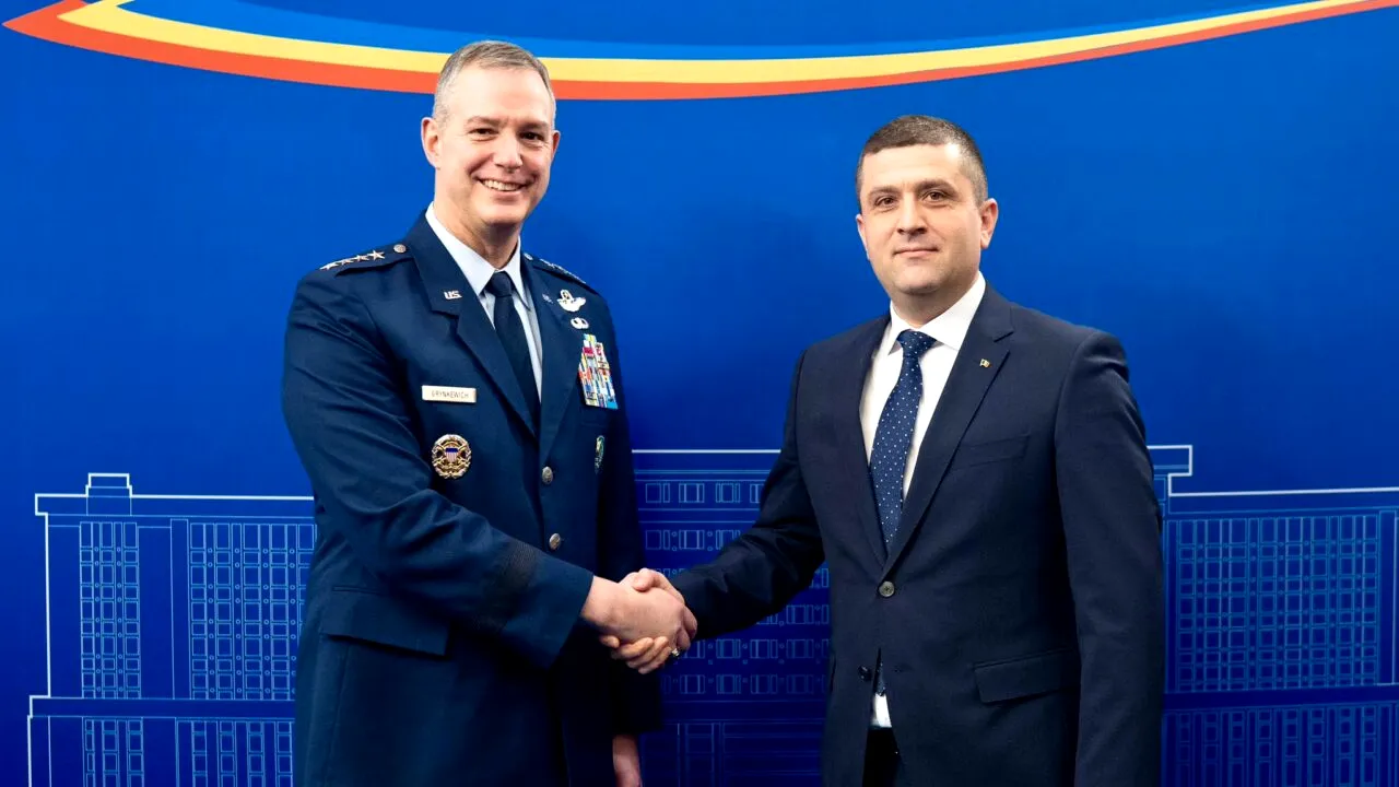 Ministrul Apărării Naționale, Radu Miruță, s-a întâlnit cu șeful militar al NATO. Ce au discutat cei doi oficiali